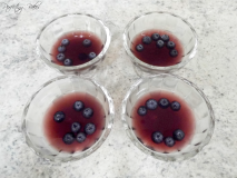 Blueberry jelly layer in bowls